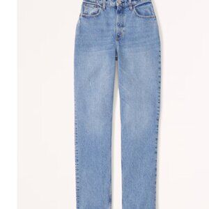Abercrombie Curve Love Ultra High Rise 90s Straight Jean Light Wash Size 26